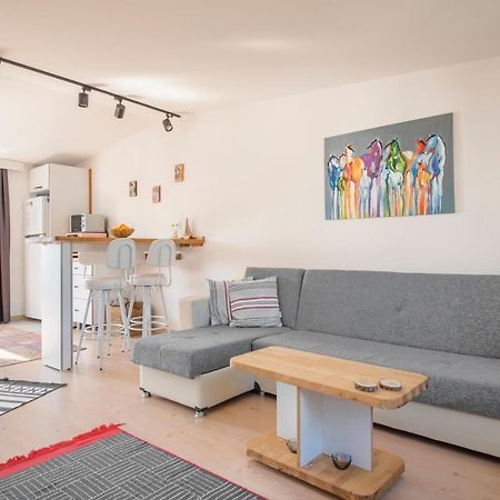 Central, Cozy, 15 Min Walk To The Beach, Fast Wi-Fi, Free Parking, 4Ppl Бодрум Екстер'єр фото