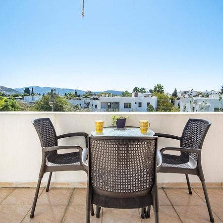Central, Cozy, 15 Min Walk To The Beach, Fast Wi-Fi, Free Parking, 4Ppl Бодрум Екстер'єр фото