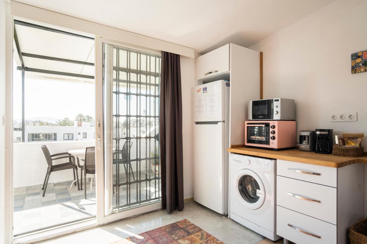 Central, Cozy, 15 Min Walk To The Beach, Fast Wi-Fi, Free Parking, 4Ppl Бодрум Екстер'єр фото