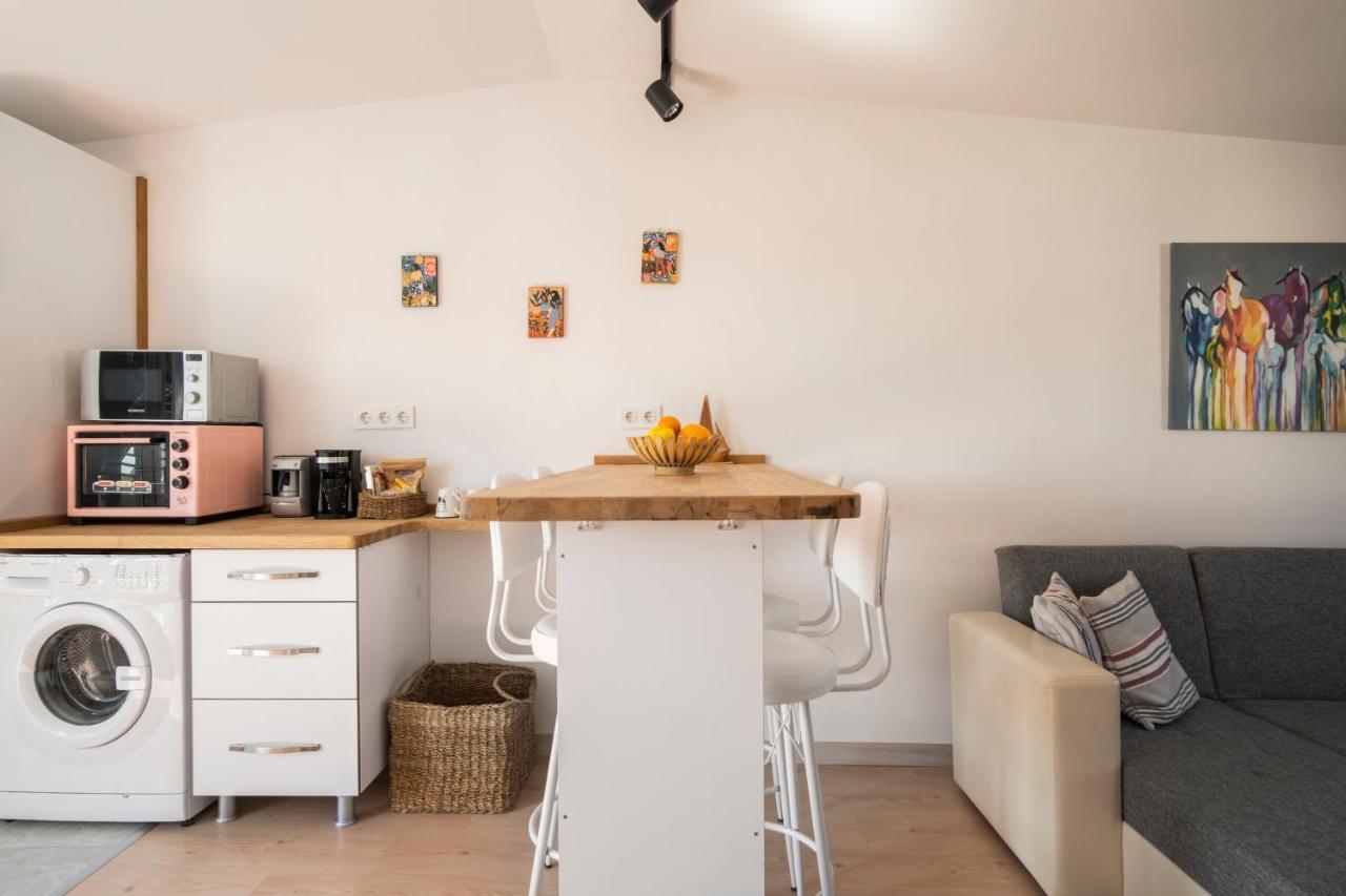Central, Cozy, 15 Min Walk To The Beach, Fast Wi-Fi, Free Parking, 4Ppl Бодрум Екстер'єр фото