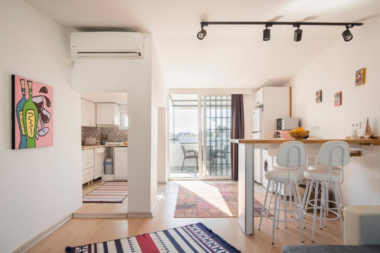 Central, Cozy, 15 Min Walk To The Beach, Fast Wi-Fi, Free Parking, 4Ppl Бодрум Екстер'єр фото