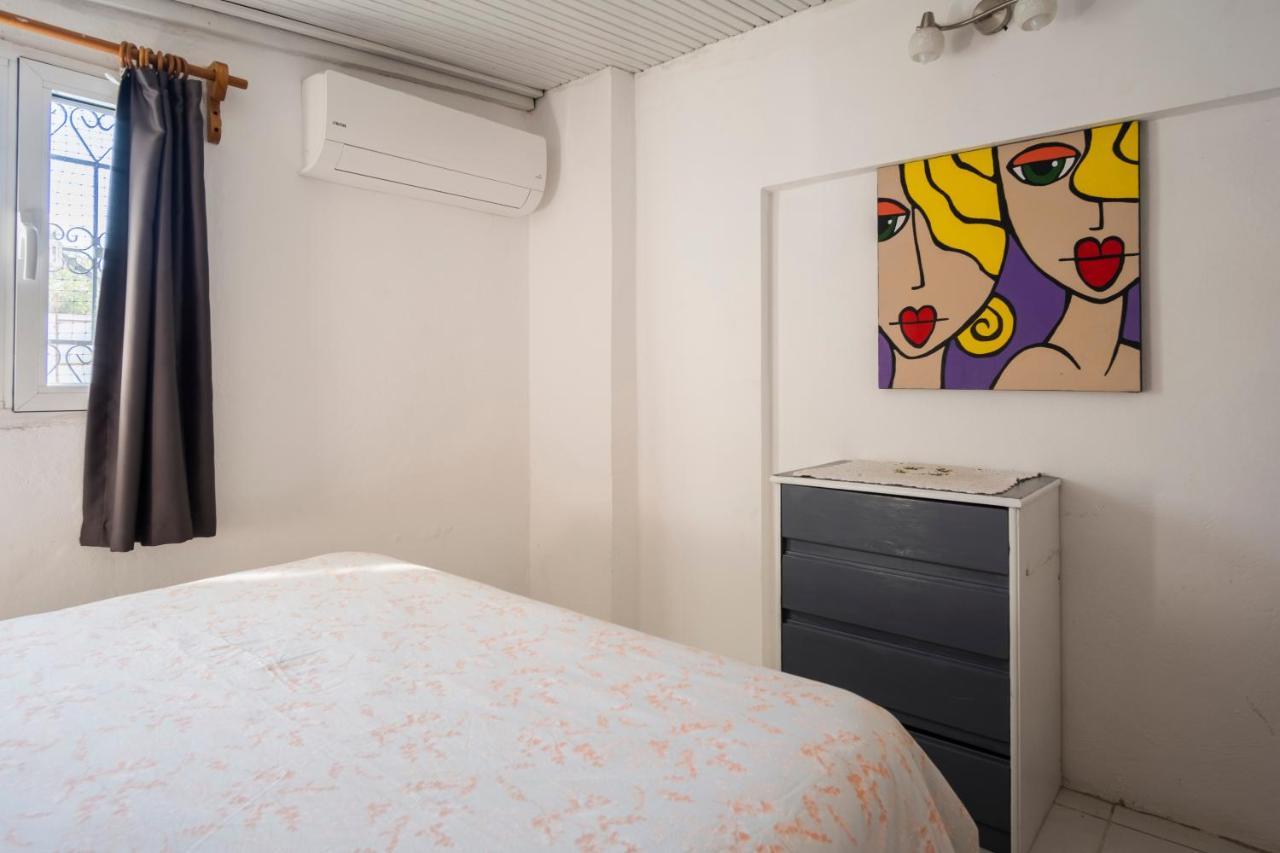 Central, Cozy, 15 Min Walk To The Beach, Fast Wi-Fi, Free Parking, 4Ppl Бодрум Екстер'єр фото