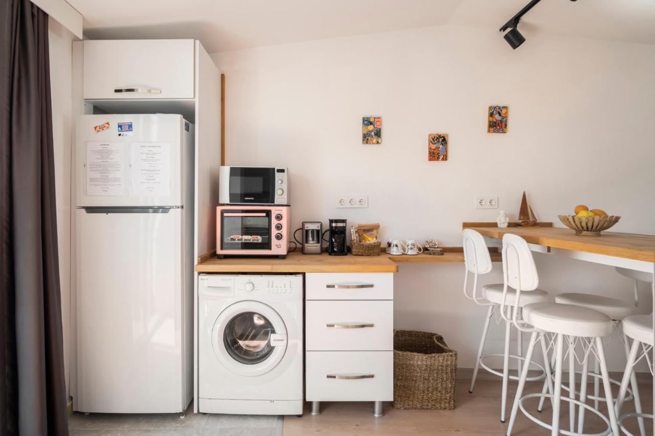 Central, Cozy, 15 Min Walk To The Beach, Fast Wi-Fi, Free Parking, 4Ppl Бодрум Екстер'єр фото